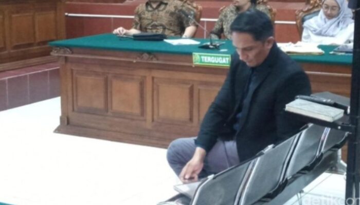 Kakak-Adik Baku Rebut Warisan